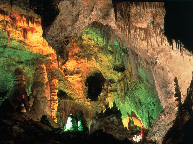 carlsbad_caverns,_new_mexico_-_800x600.jpg