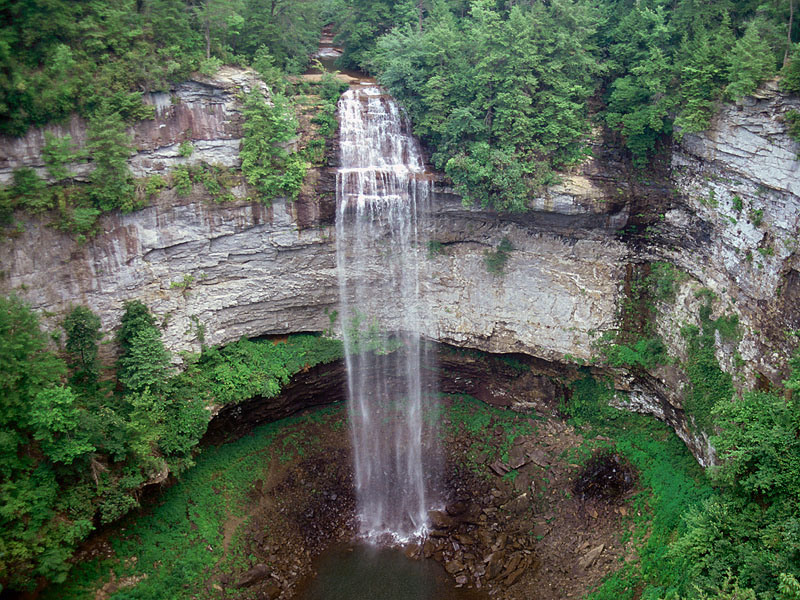 fall_creek_falls_state_park,_pikeville,_tennessee_-_800x600.jpg